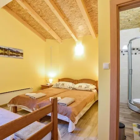 Casa de Férias Family Friendly House With A Swimming Pool Maovice, Zagora - 24726
