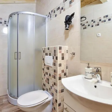 Family Friendly House With A Swimming Pool Maovice, Zagora - 24726 Casa de Férias